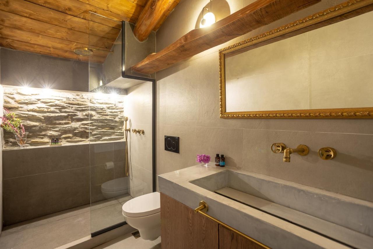Camara Suites Andros Town Ngoại thất bức ảnh