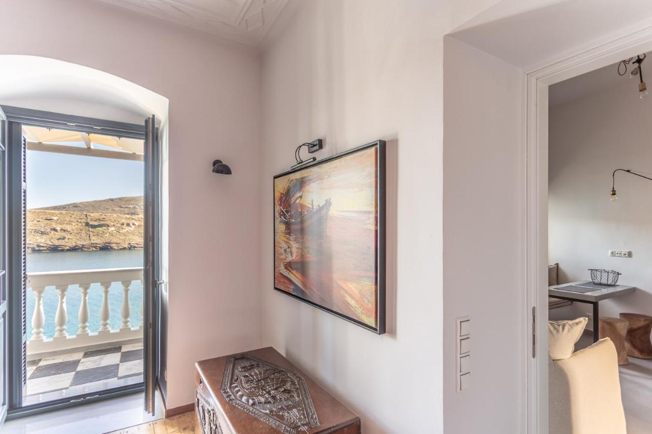 Camara Suites Andros Town Ngoại thất bức ảnh