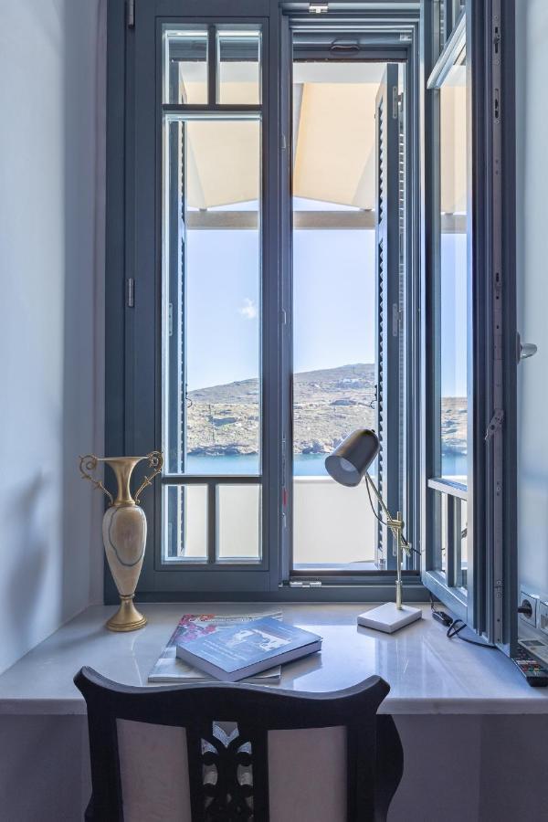 Camara Suites Andros Town Ngoại thất bức ảnh