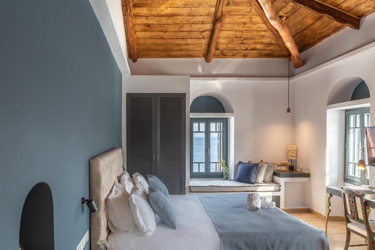 Camara Suites Andros Town Ngoại thất bức ảnh